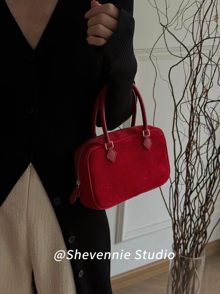 Los pedidos coreanos contienen ovejas de cuero, fideos de lana de beijing, bolsos cuadrados pequeños de mano, bolsos de boston, bolsos de mujer, moda