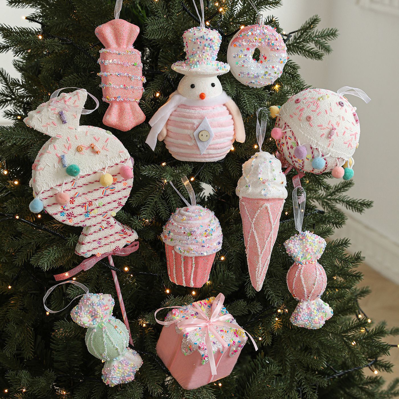 Nuevas decoraciones de Navidad lindas caricaturas rosa macarón espuma caramelo colgante árbol de Navidad accesorios colgantes