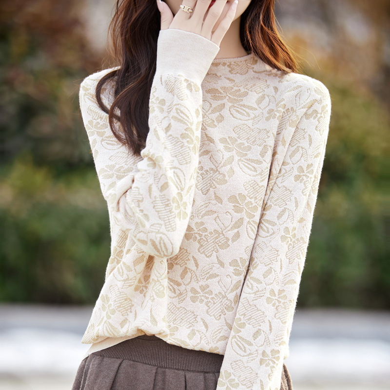 M beige