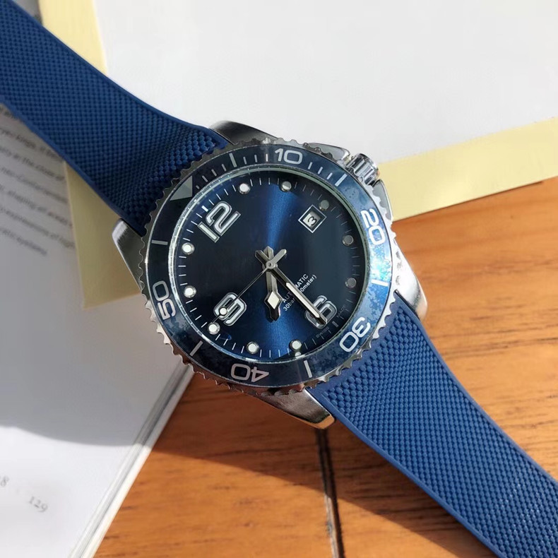 실버 블루 테이프 스타일