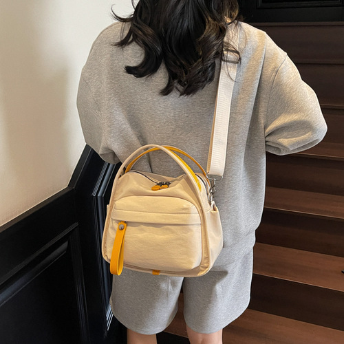 Women's Fashion 2025 Minimalist Lightweight Casual Bag Small Niche Rayying Shoulder Bag Crossbody tote bag