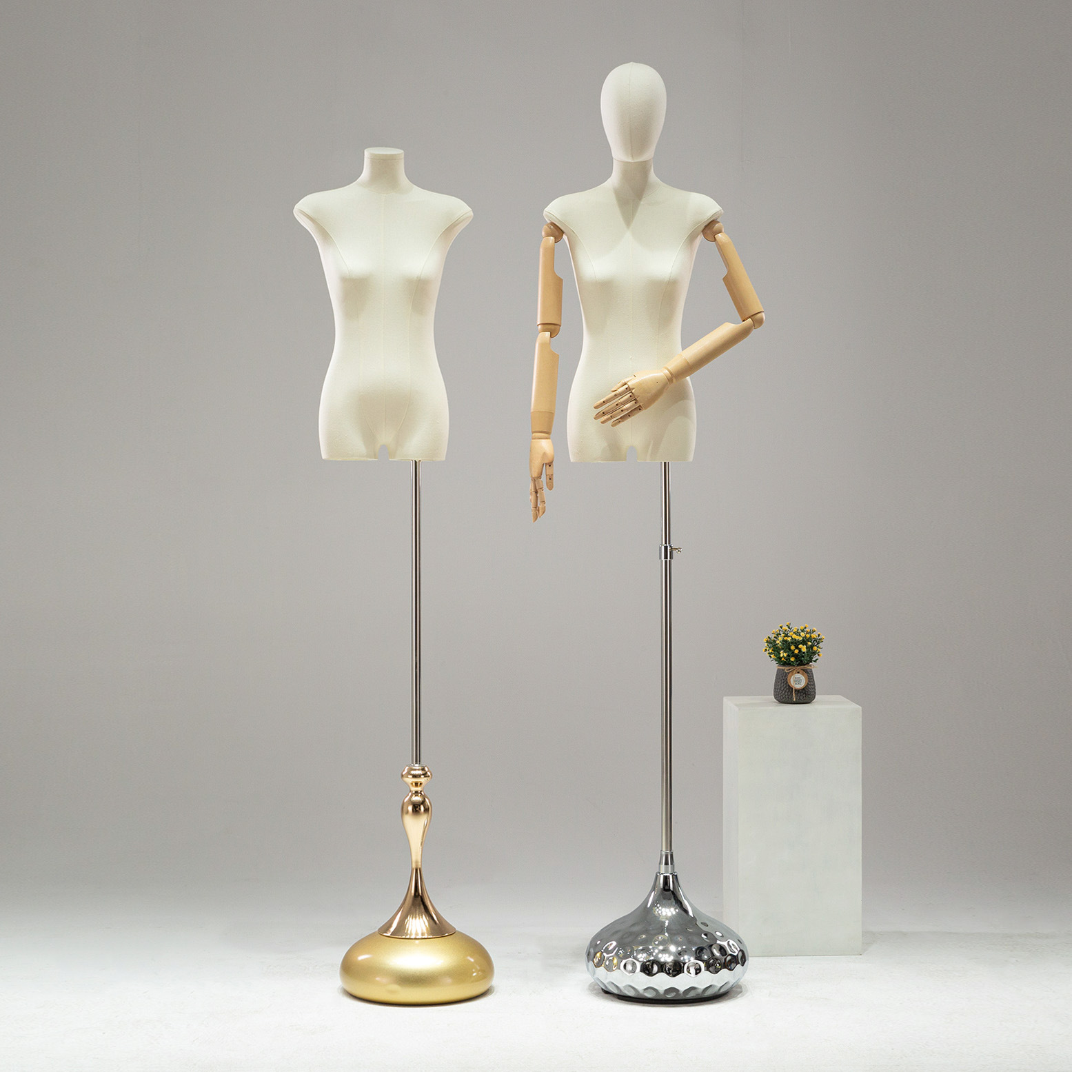 Modelo de accesorios tienda de ropa de mujer maniquí de gota de agua base ventana de pantalla de cuerpo de vestido de boda exhibición de cuerpo humano marco de modelo