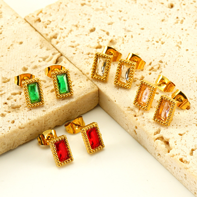 Moda europea y americana geométrica Luz de lujo de acero de titanio pendientes de acero hebilla de oreja al por mayor