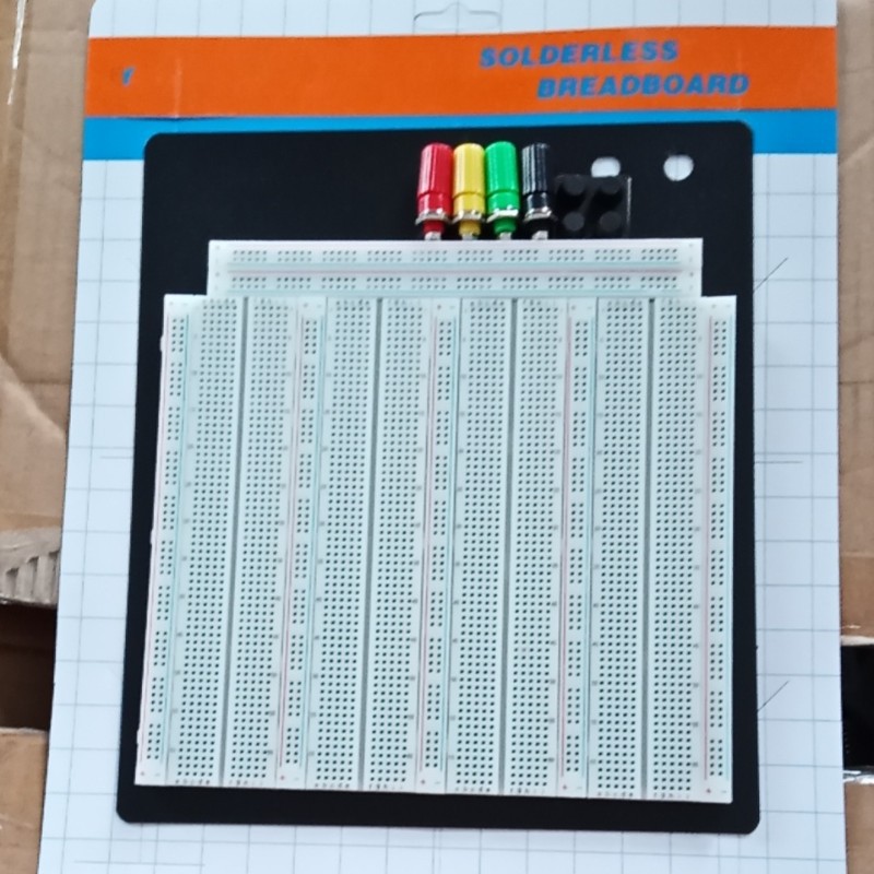 3220孔面包板无焊学生试验台万能板线路板免焊式测试板可组合拼接