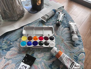 ����һƷ�X�Ͻ�ˮ�ʺ��{ɫ�P�������R��