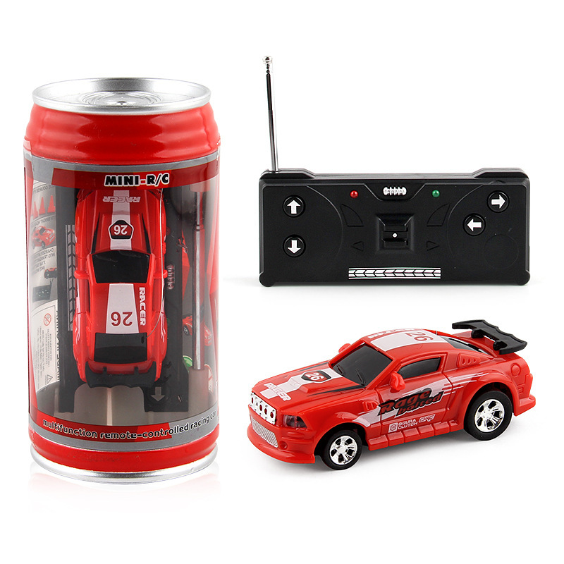 Latas de coche de control remoto mini coche de control remoto enlatado Mini juguetes para niños con luces de cuatro colores opcionales latas de Coca Cola Coche