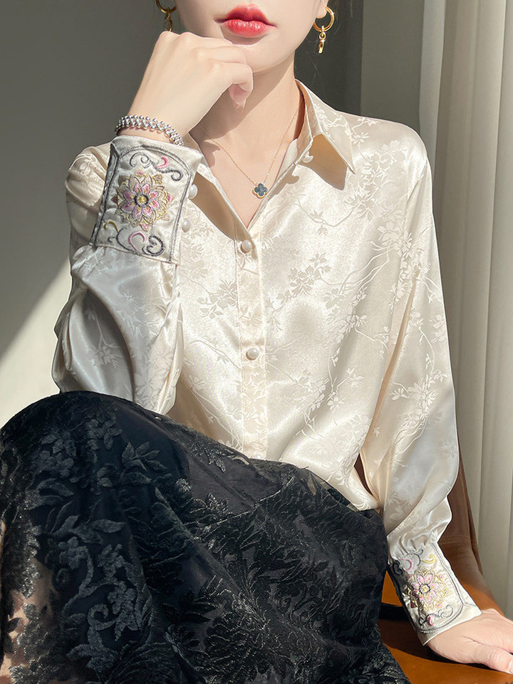 Áo sơ mi nữ dài tay cổ sơ mi thêu hoa văn jacquard chất satin cao cấp — Màu be, Màu hồng, Màu đen