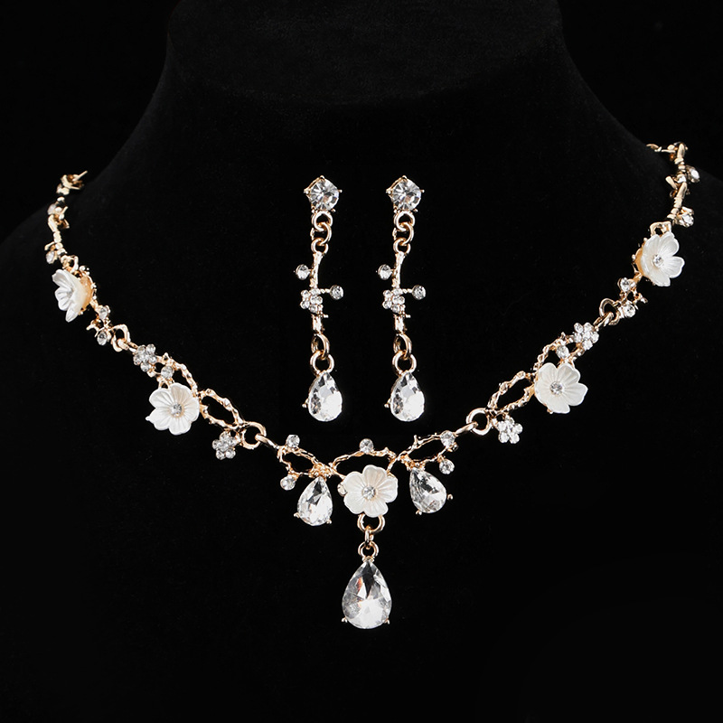 Gold base + white diamonds