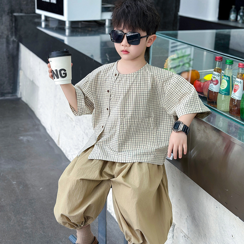 7239 Camisas falsas de dos piezas para niños de verano Pantalones cortos de herramientas para niños 2025 nuevo traje de verano para bebés de moda de manga corta