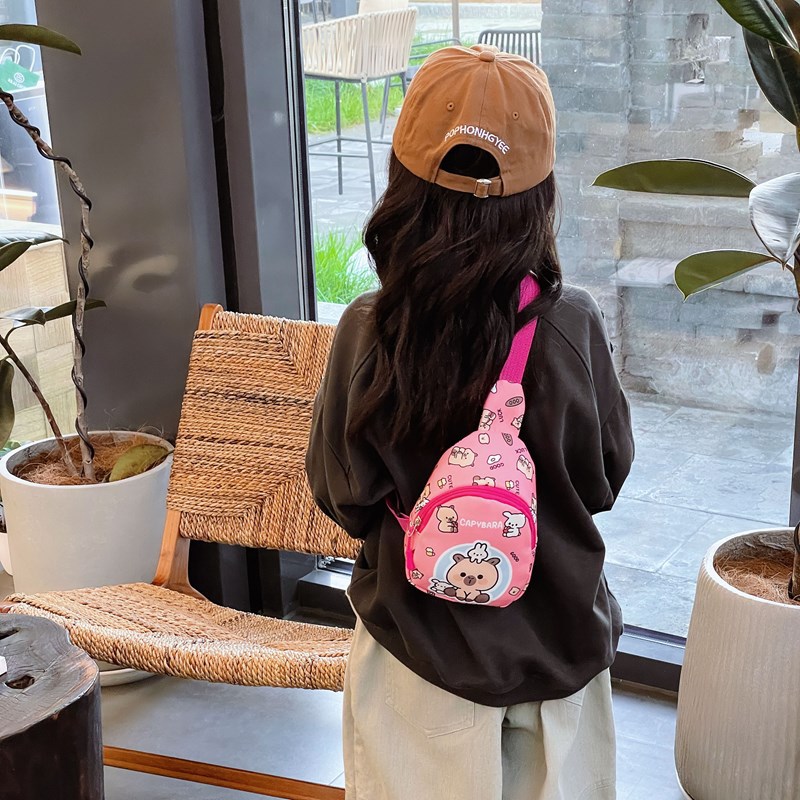 2025 nuevo bolso infantil caricatura lindo capibara bolso de pecho impresión extranjera mini mochila infantil