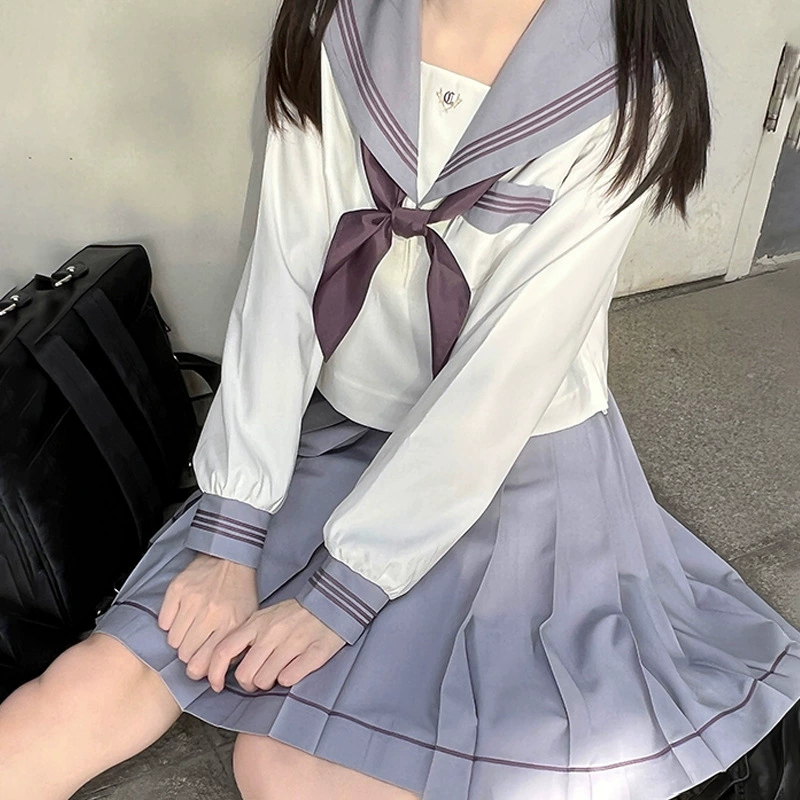 Оригинальный новый продукт Yueno HOUSE * Fujigao * Специальная серо-фиолетовая летняя одежда средней длины с коротким рукавом