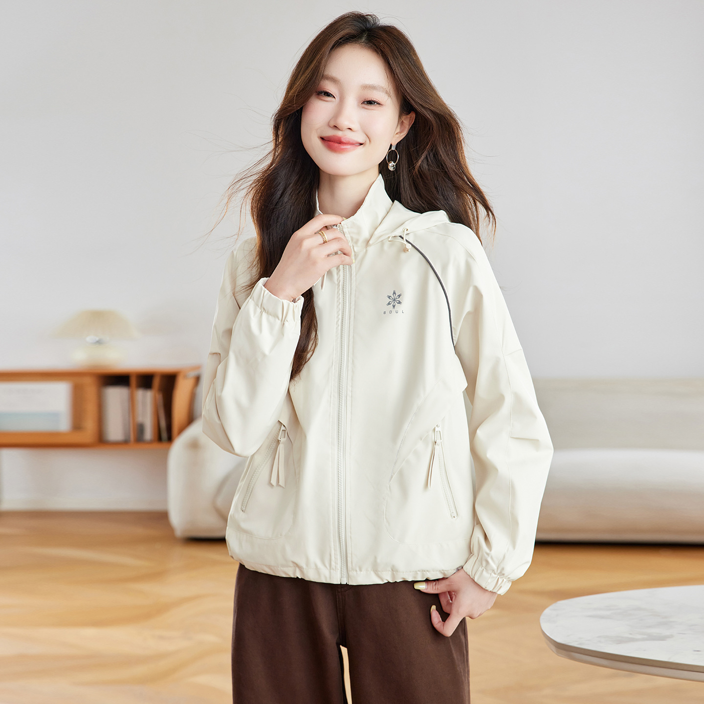 Neutral Style Fashionable Casual Short Trench Coat for Women 2025 Autumn New Long-Sleeved Hooded Versatile Loose Petite Jacket