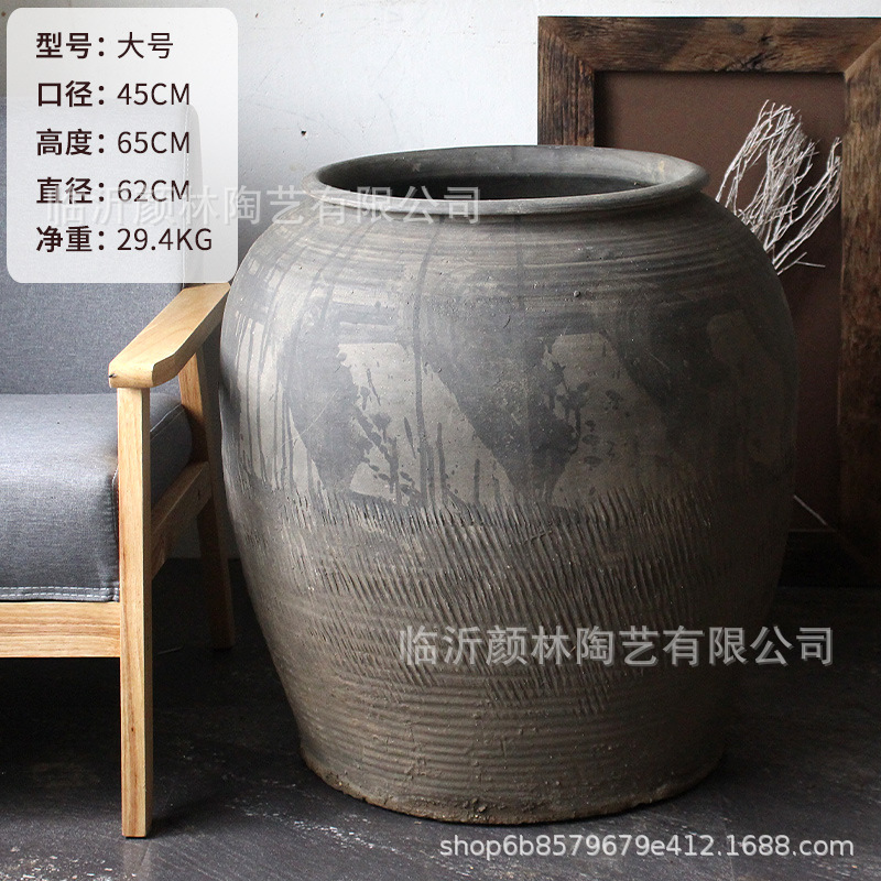 Gran vasija de cerámica, vasija de cerámica, gran patio, vasija de cerámica vieja, vasija de cerámica antigua, vasija de cerámica antigua, vasija de cerámica antigua, vasija de cerámica de agua antigua