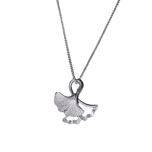 New simple necklace for women, summer fairy spirit, versatile, non-fading, light luxury, niche ginkgo leaf design clavicle chain