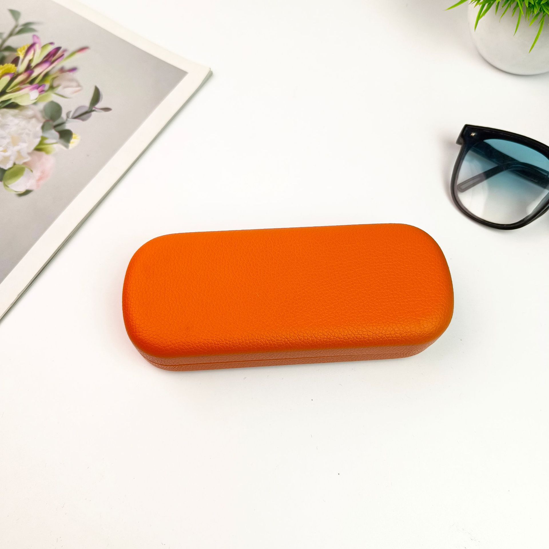 Caja de gafas de hierro de alto nivel de sensación retro caja de gafas de miopía de dibujos animados caja de gafas de sol caja de gafas anti-compresión personalizada para niños image 39