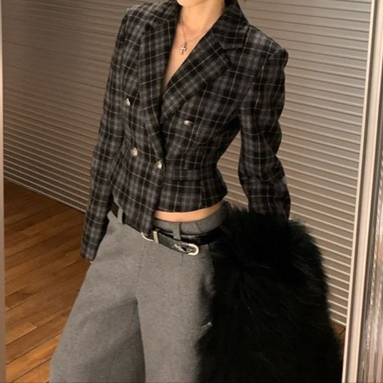 Plaid Short Blazer for Women, Autumn French-Style Waist-Cinching Design, Slim-Fit Long-Sleeve Woolen Suit