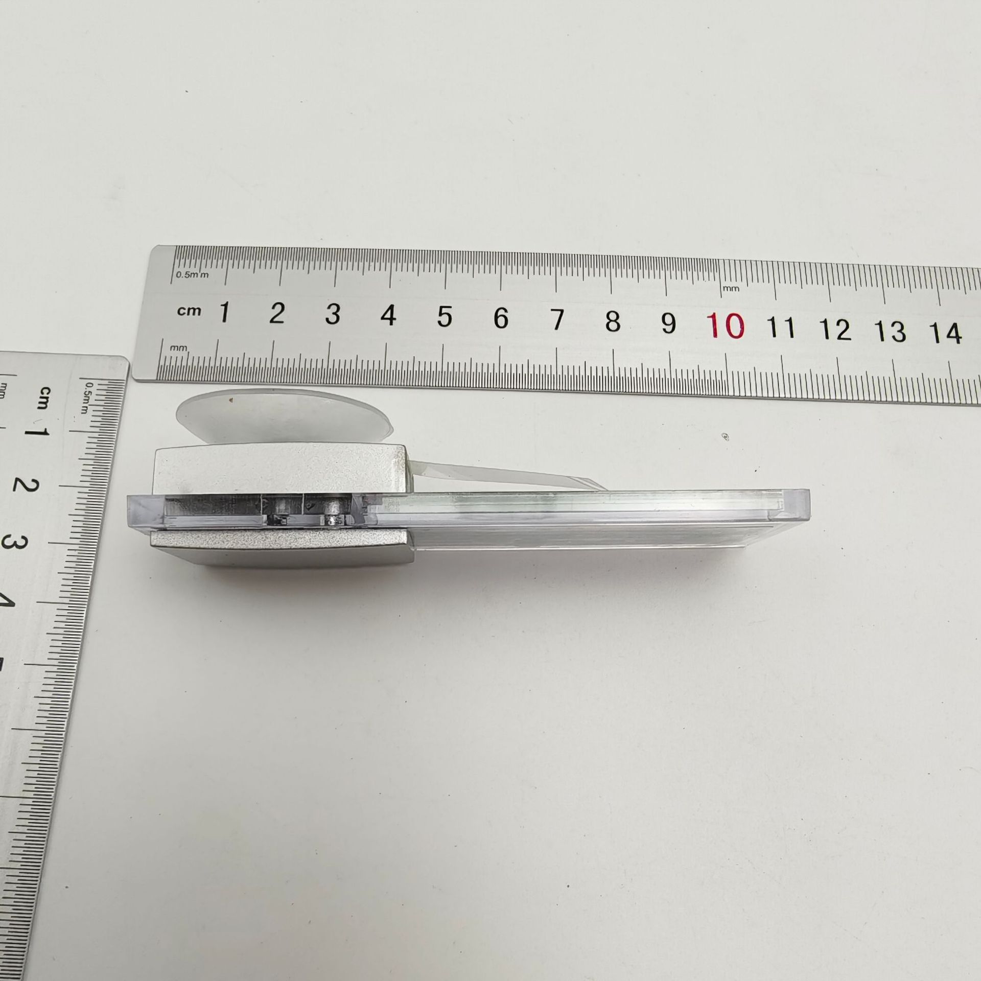 Suction Cup Electronic Clock for Display, Glass Time Display, Car Accessories, LCD Car Electronic Clock, Dual-Use Thermometer