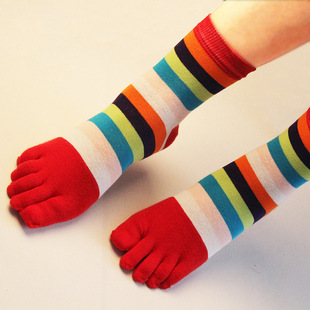 Five-finger socks women's striped combed cotton socks Four Seasons sweet medium thick tube sweat-absorbent breathable toe socks rainbow socks