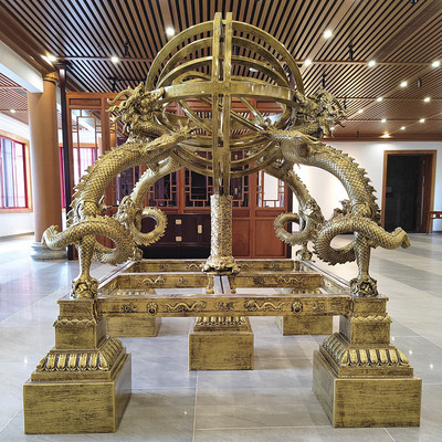 Armillary sphere Geography history teaching instrument FRP Zhang Heng Seismograph Model School Geographical Garden Decoration