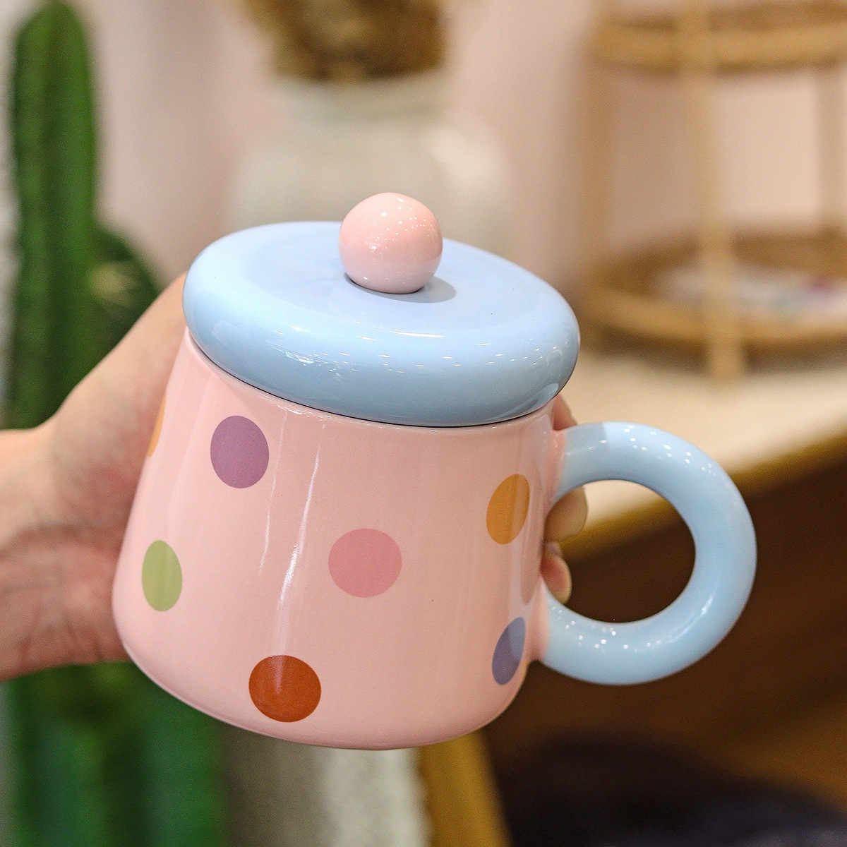 Taza de cerámica de punto de onda creativa para niñas de alto valor de agua taza de desayuno taza de miel con cubierta taza de miel regalo de cumpleaños
