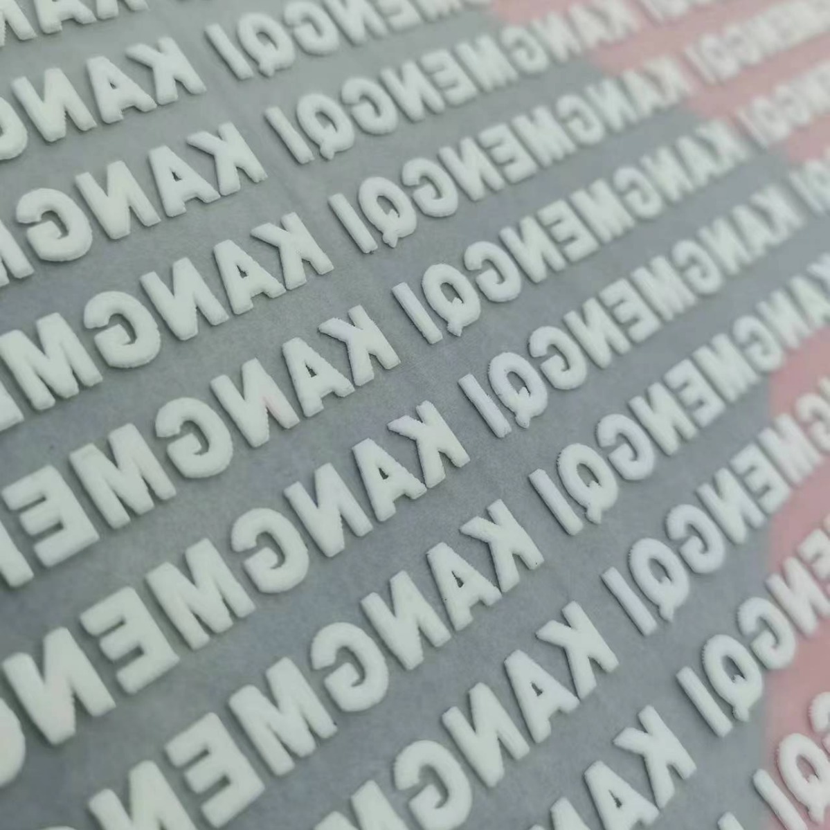 多色立体硅胶烫画标3D热转印PU硅胶转烫标矽利康硅胶烫画商标