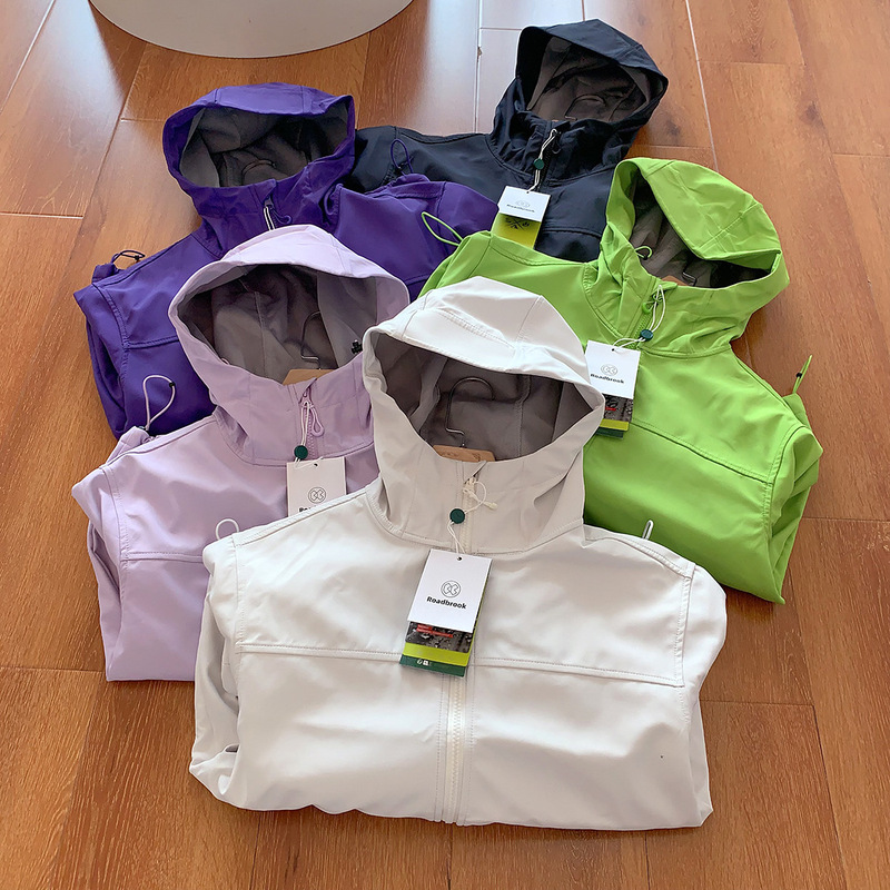 High Quality! Outdoor Three-Proof Fabric Dopamine Windproof and Waterproof Hooded Soft Shell Jacket Mountaineering Jacket