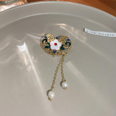 小清新几何花朵珍珠琵琶流苏链条胸针时尚气质设计感配饰ins衣饰