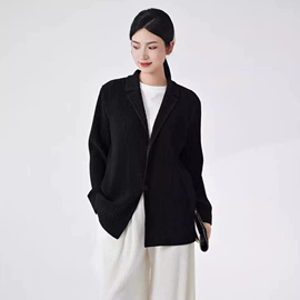 连衣裙;女式T恤;时尚休闲套装