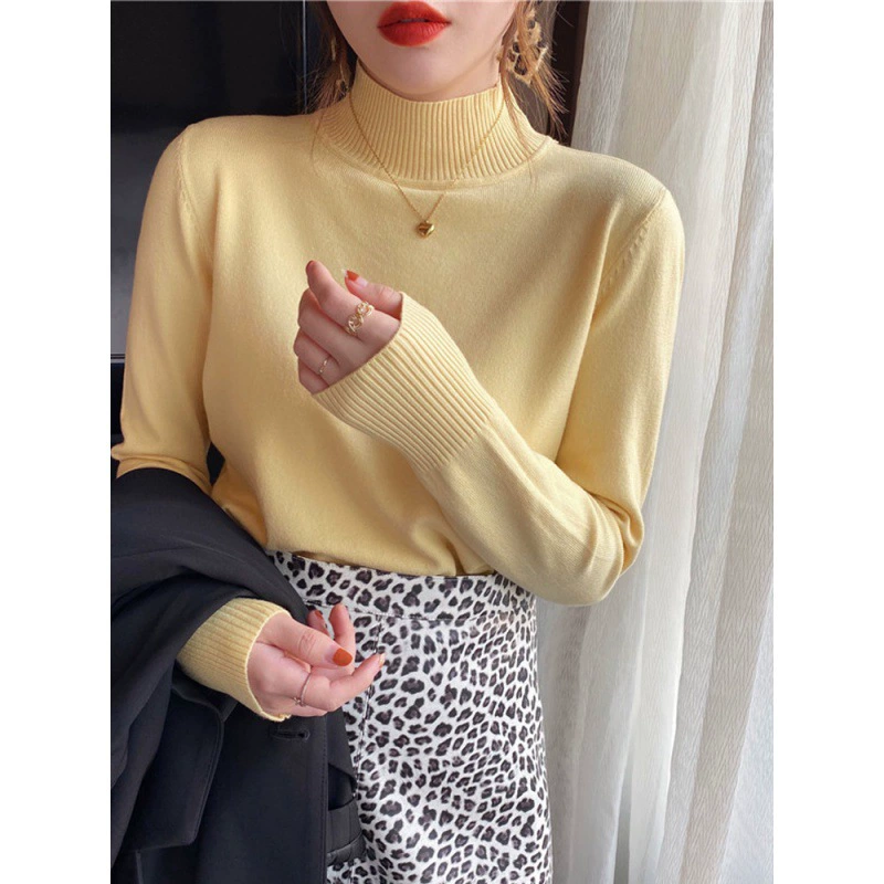 Мягкий молочный свитер для женщин на осень и зиму, свободная верхняя одежда, трикотажная нижняя рубашка с полуводолазкой, новый стиль 2022, с нежным внутренним верхом.