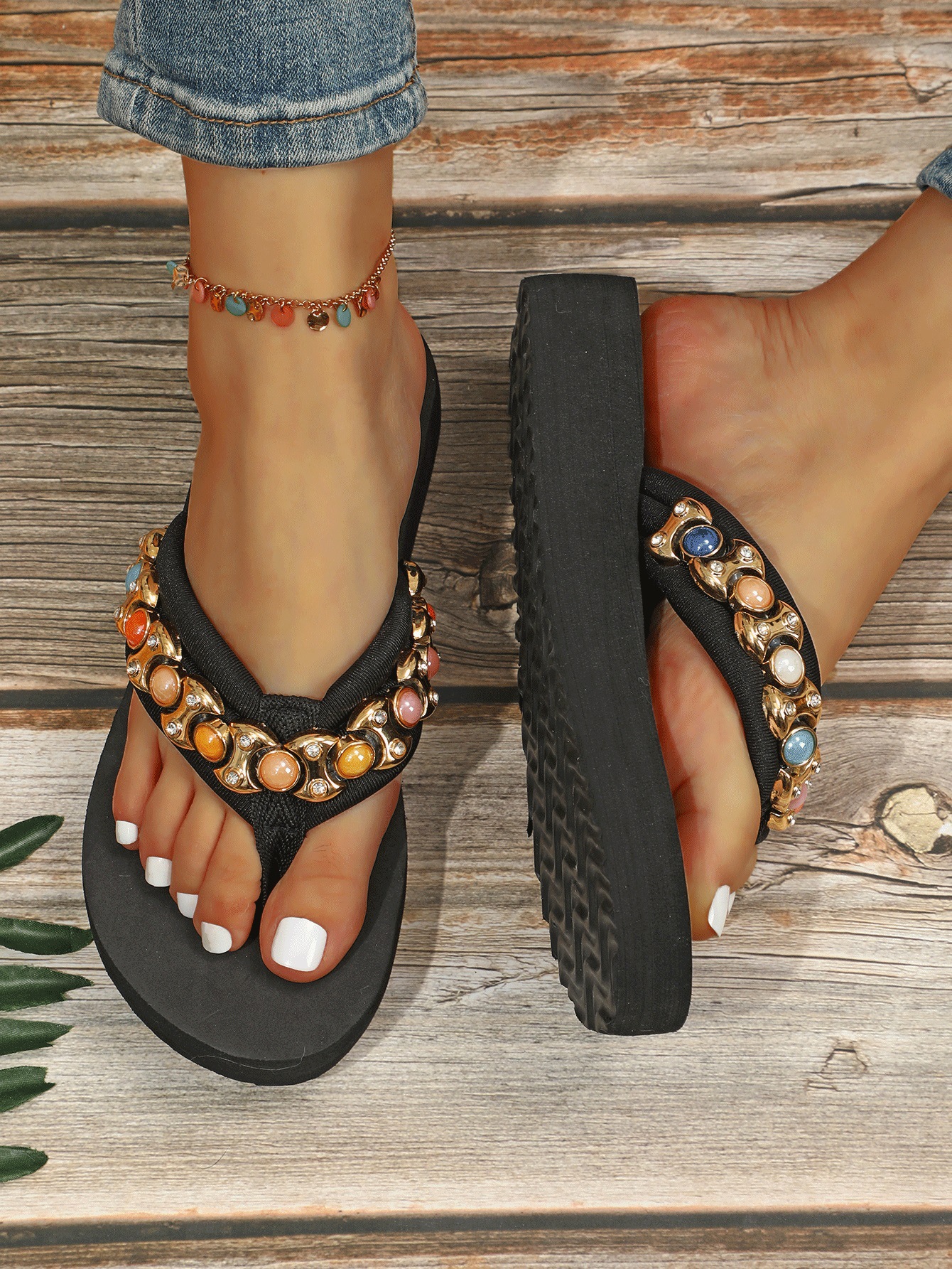 Nouveau style portant de grands bijoux en strass, pantoufles à chevrons, décontractées et polyvalentes pour l'extérieur, à la mode et_voghion.com