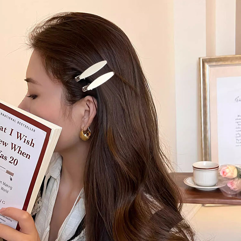 Matte hairgrip