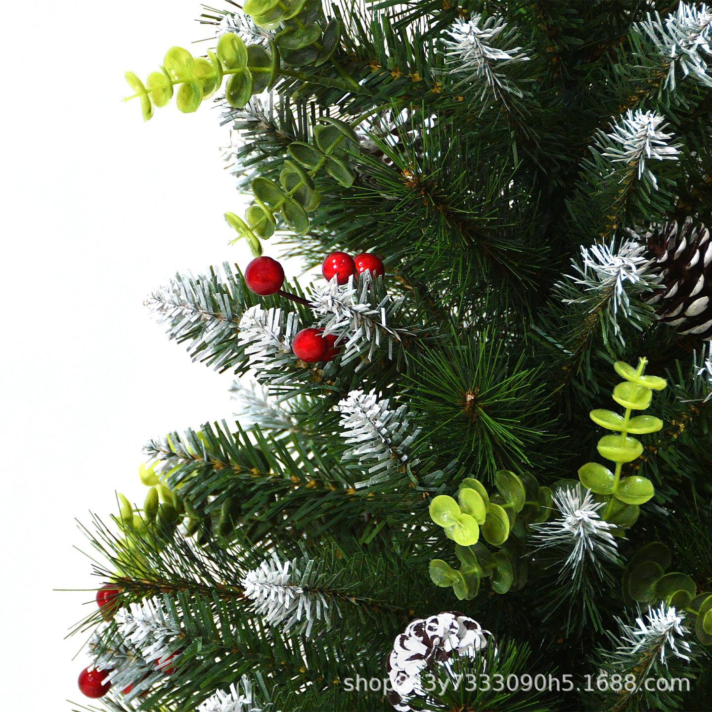 Decoración de Navidad de PVC con pinos de pino y frutas rojas mezcladas con árbol de Navidad parque patio escenario