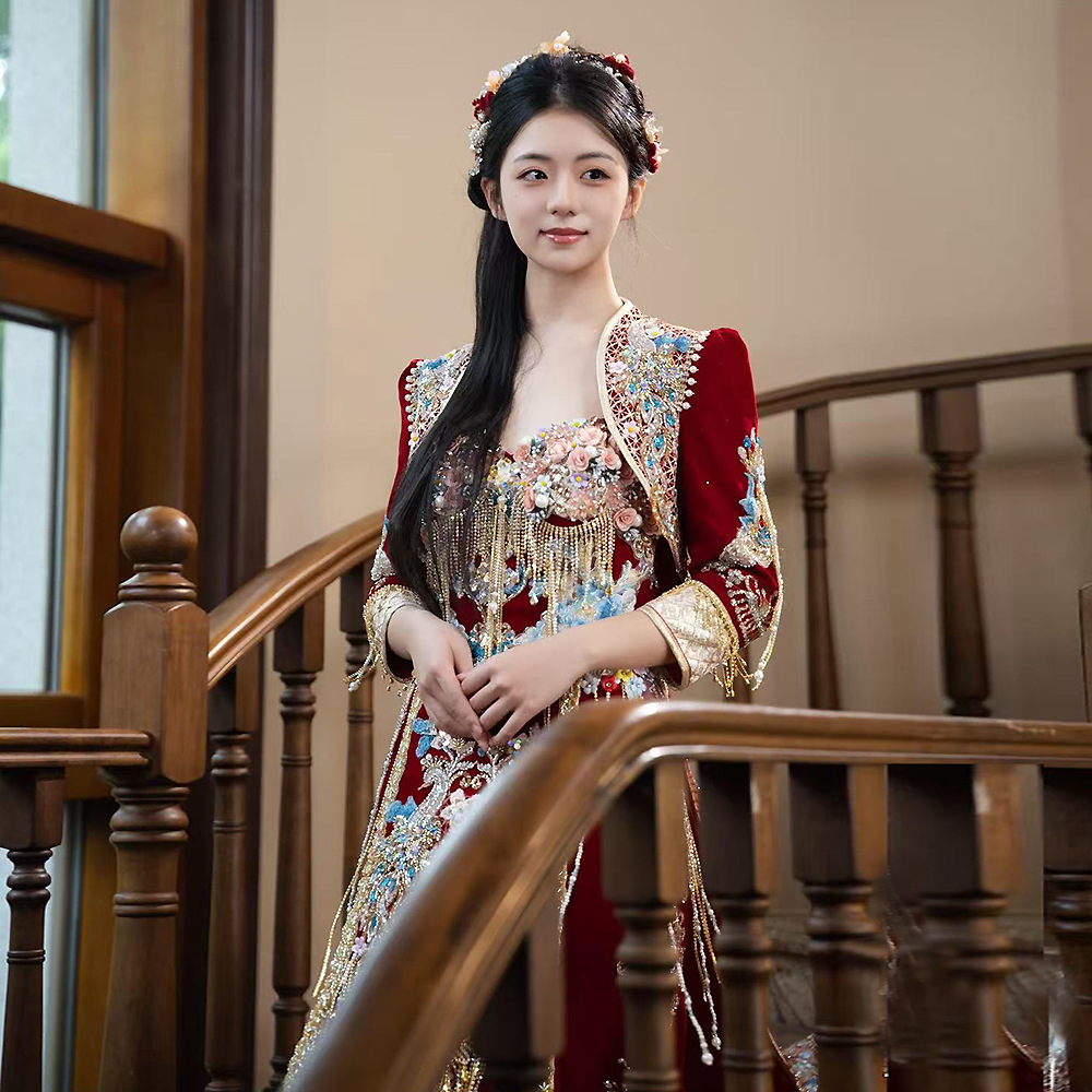 Luxurious Heavy-Duty Velvet Xiuhe Wedding Dress Chinese Style Wedding Attire 2025 Bride Wedding Gown High-End Color-Blocking Wedding Dress Toast Dress