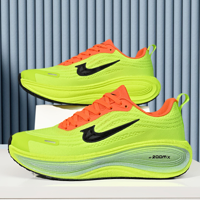 Zapatos de carrera de primavera y otoño superligeros de carbono transpirables de absorción de choque zapatos deportivos de suela suave antideslizante para estudiantes zapatos de carreras especiales ligeros