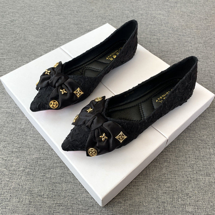 2025年秋季新款蝴蝶结舒适百搭尖头平底单鞋女外穿休闲软底淑女鞋