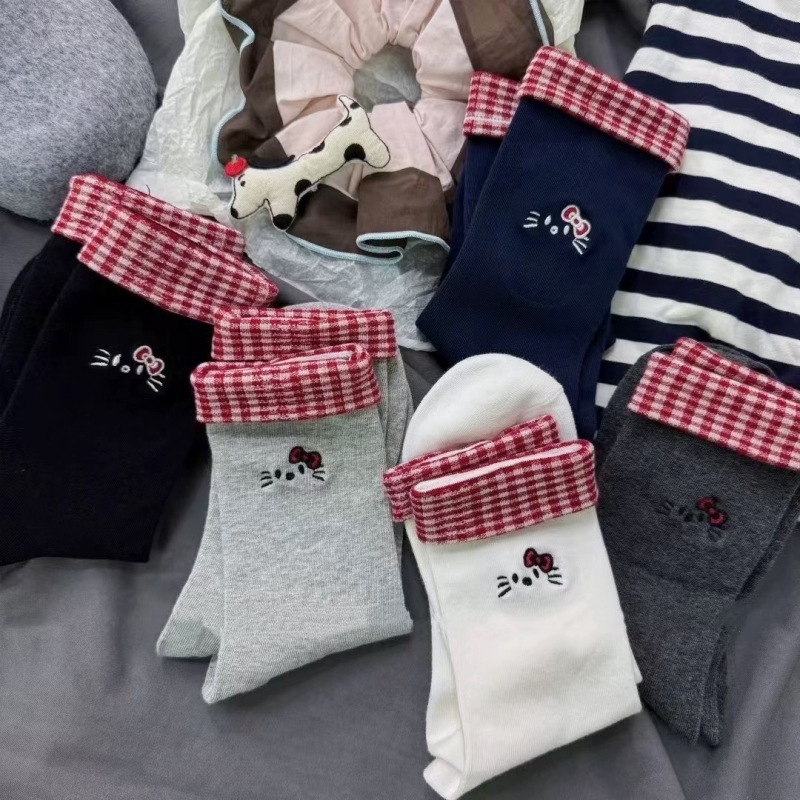 红格子翻边KT猫韩版可爱卡通刺绣蝴蝶结中筒袜子女春秋无骨潮袜|undefined