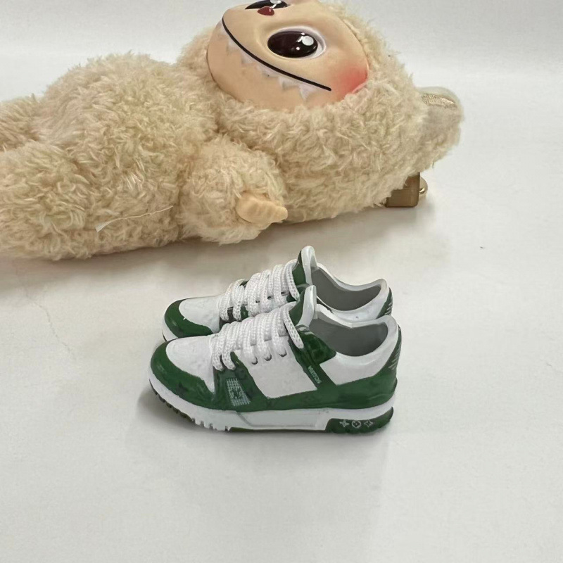 LABUBU Zapatos Rabu Ropa de bebé 17cm felpa vinilo bolso de muñeca colgante para zapatos desnudos caja ciega