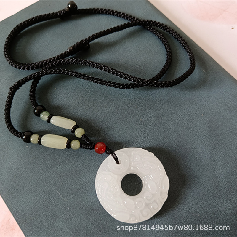 Hetian Jade 검은 로프 (직경 약 36mm) 가있는 아프간 화이트 옥 용감한