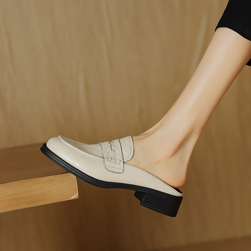 Retro summer fashionable women's slippers