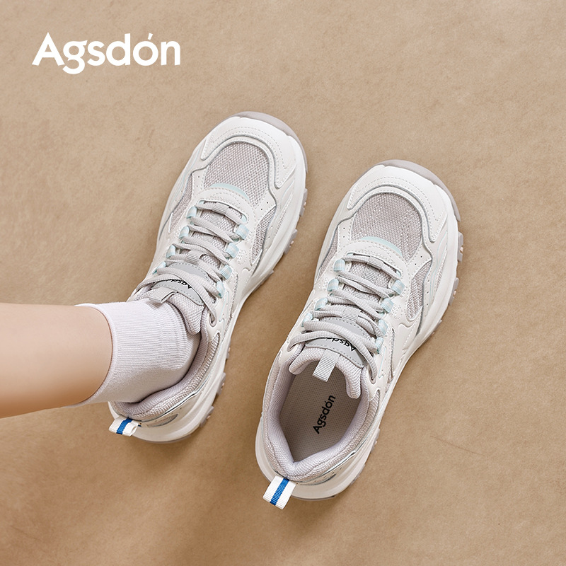 Zapatos de Augu Shi Deng Padres y mujeres 2025 nuevos zapatos casuales ligeros de soleas gruesas de otoño al aire libre zapatos de montaña blancos