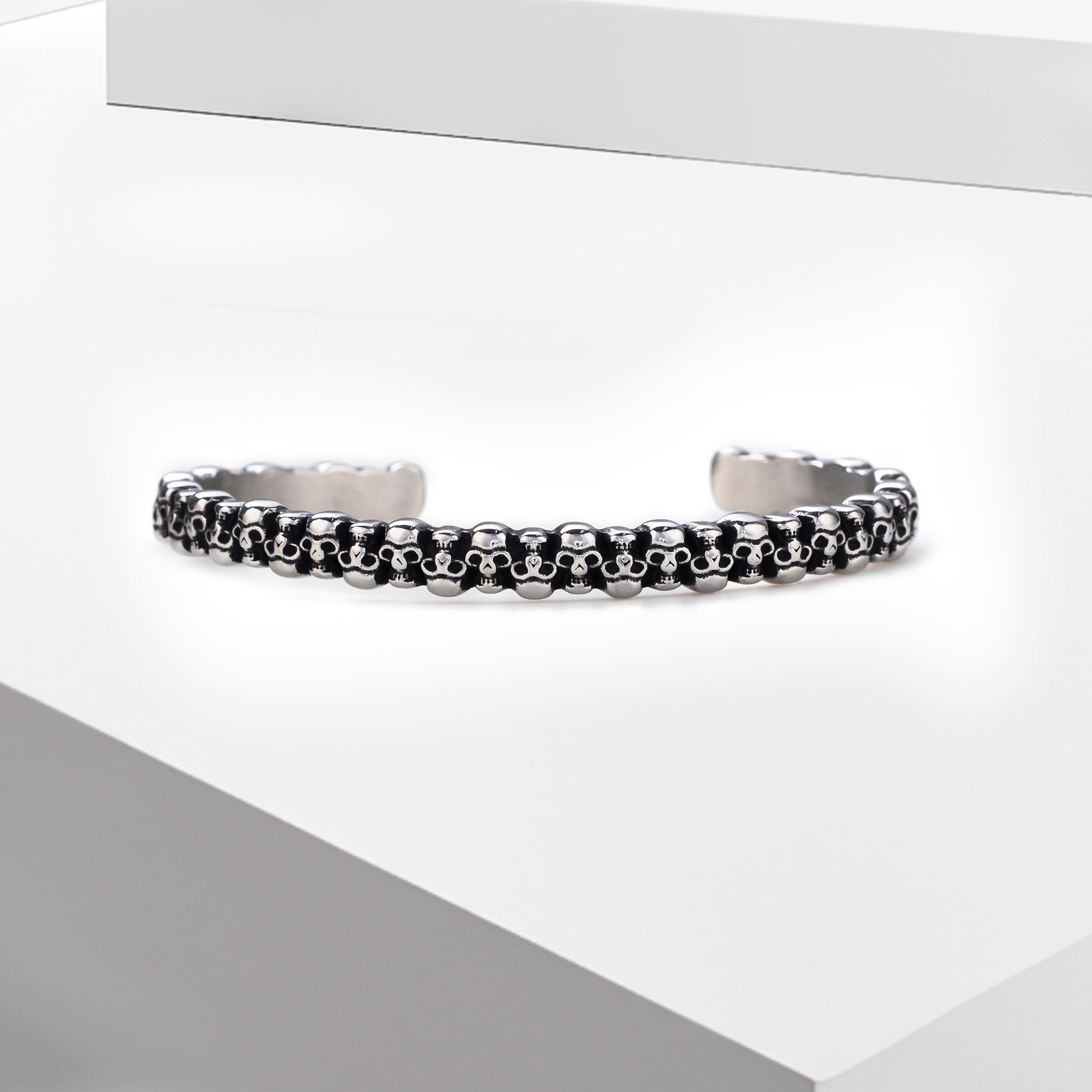 Fashionable trend design bracelet for men and women hip-hop style…
