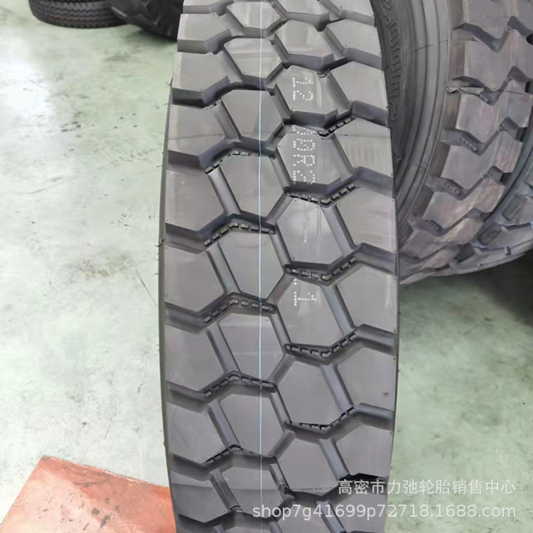 1200R20汽车轮胎批发矿山大花厂家直供自卸车翻斗车轮胎1200r20
