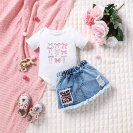 童套装;童连衣裙;连身衣、爬服