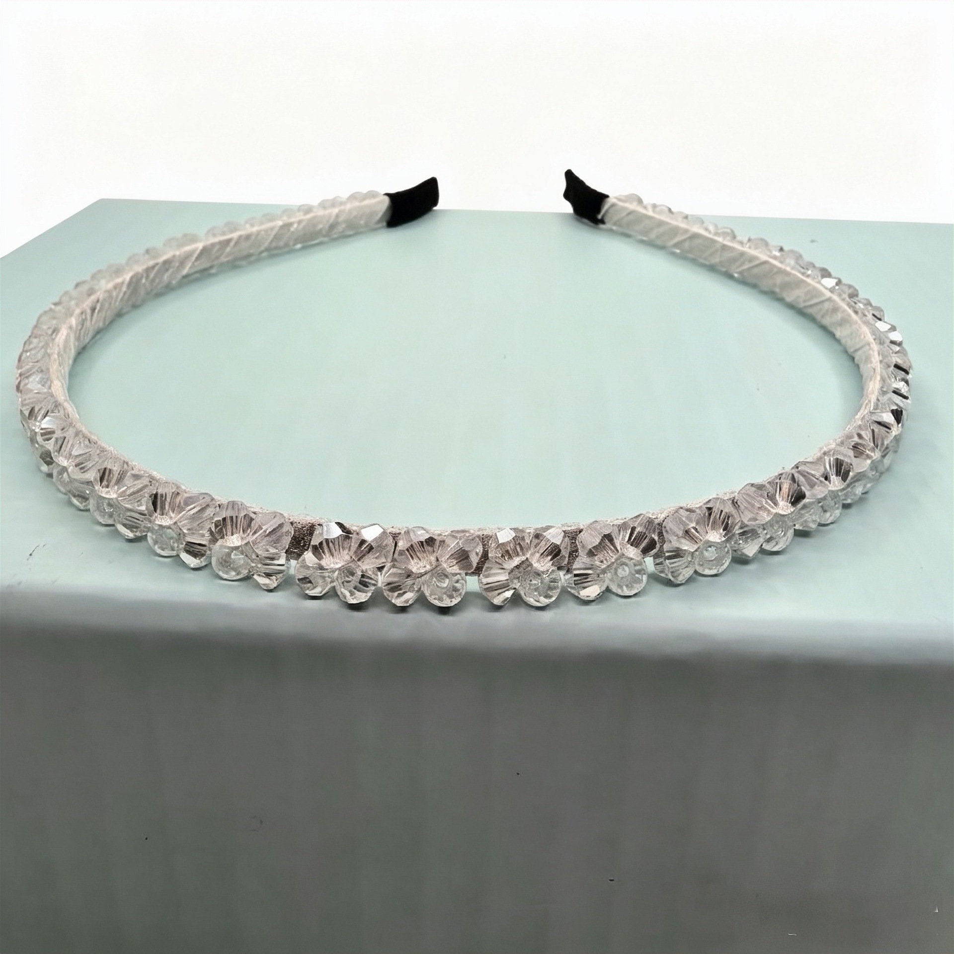 Diadema Fina con Cristal de Metal Decorativo para Mujeres