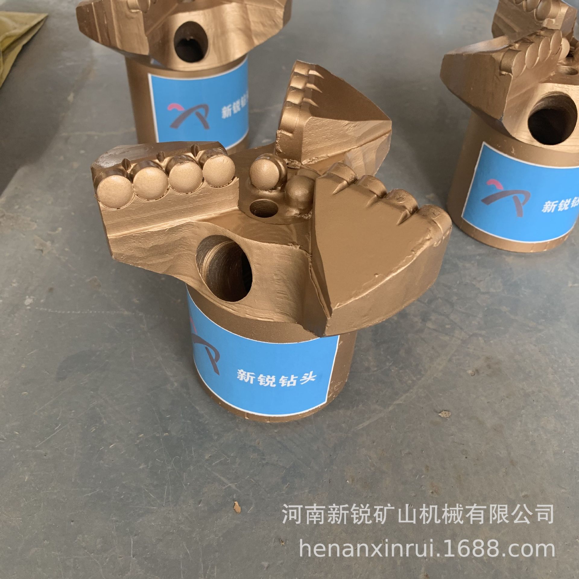 厂家直营新锐75-153金刚石钻头复合片锚杆合金钻头采晶钻探系包邮