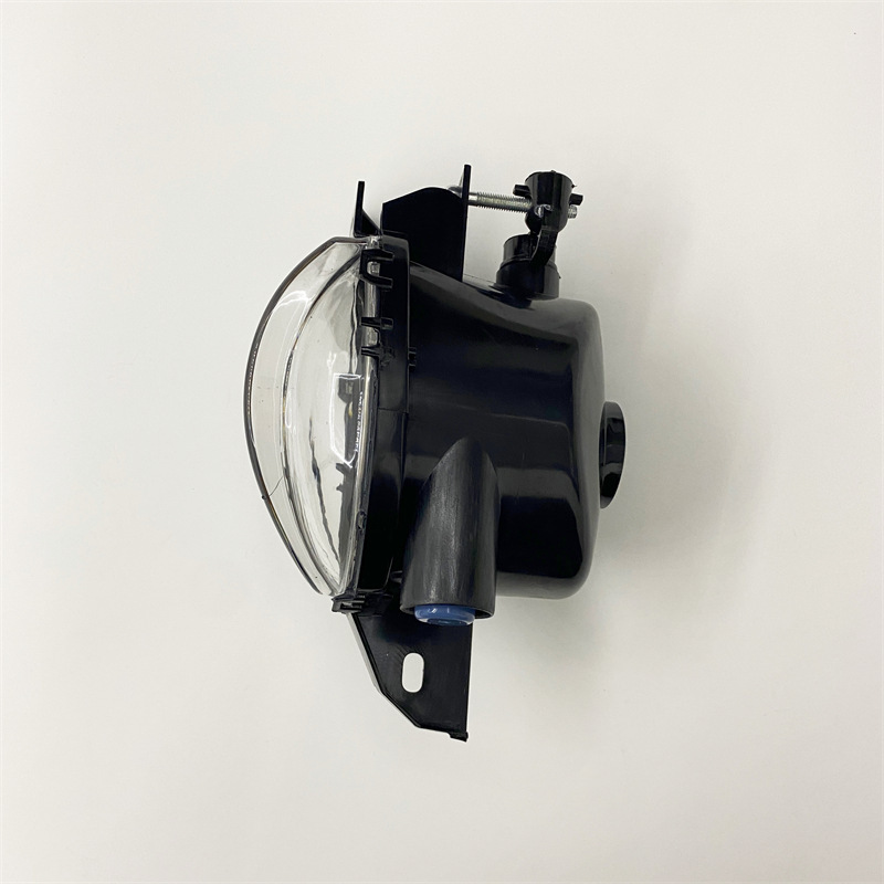 Ventas calientes aplicables a 06 - 08 BMW 3 serie E90 original parachoques delantero montaje original al por mayor lámpara de niebla