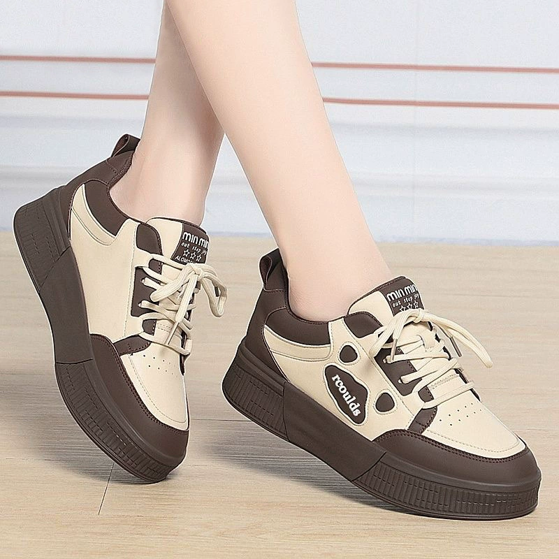 Маленькие белые туфли на толстой подошве женские весенние 2025 новые корейские приливные кексы