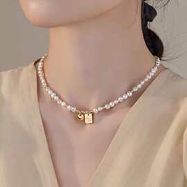 天然淡水珍珠项链女 2023年新款设计感轻奢幸运吊牌巴洛克珍珠锁