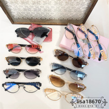 ����С�t���W��insͬ��؈�ۿ�̫��RŮ���ԕr�н���ī�R��smu125s