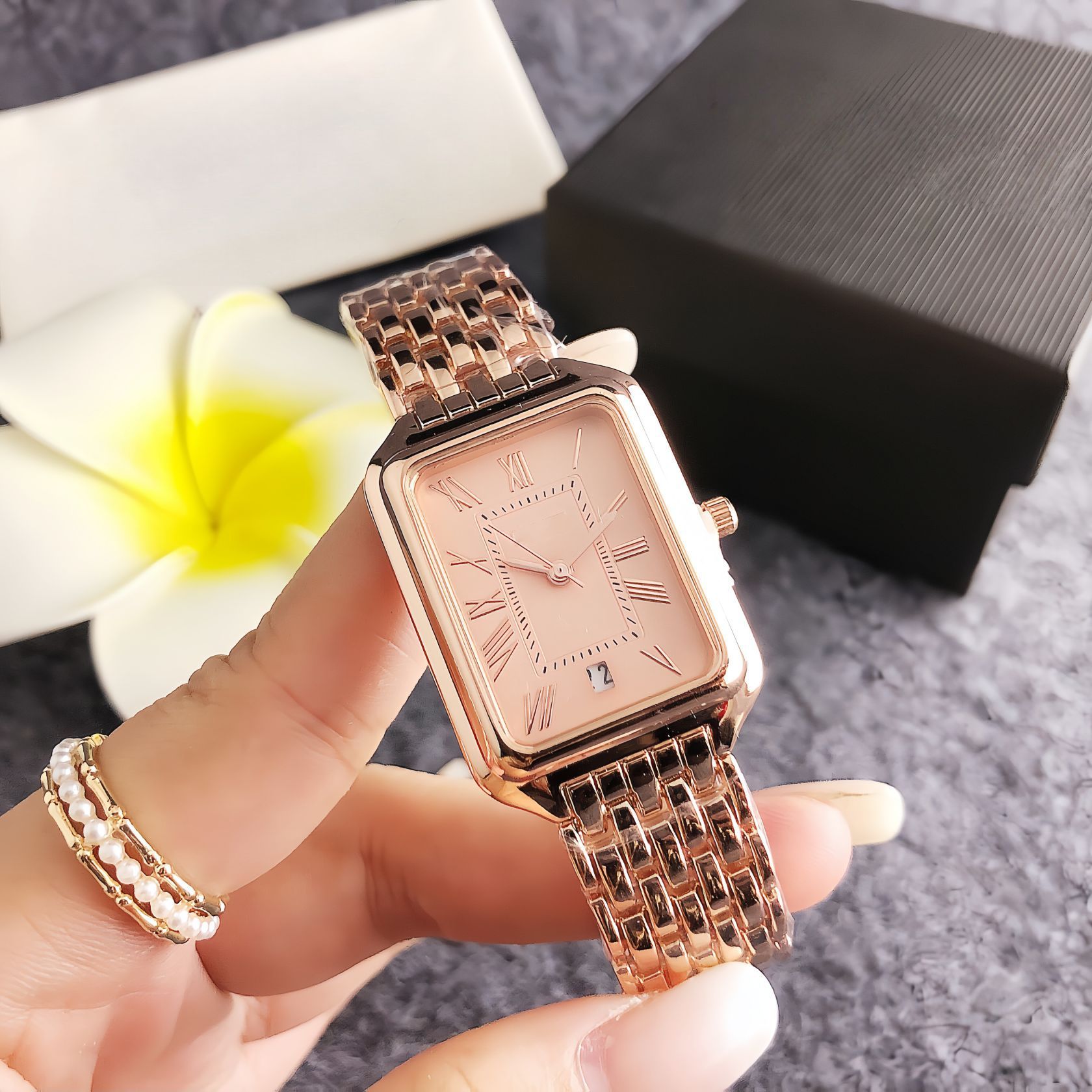 Watch Women Retro Sports Casual College Style Women's Roman Scale Square Dial Wrist Watch with Calendar Couple Watch